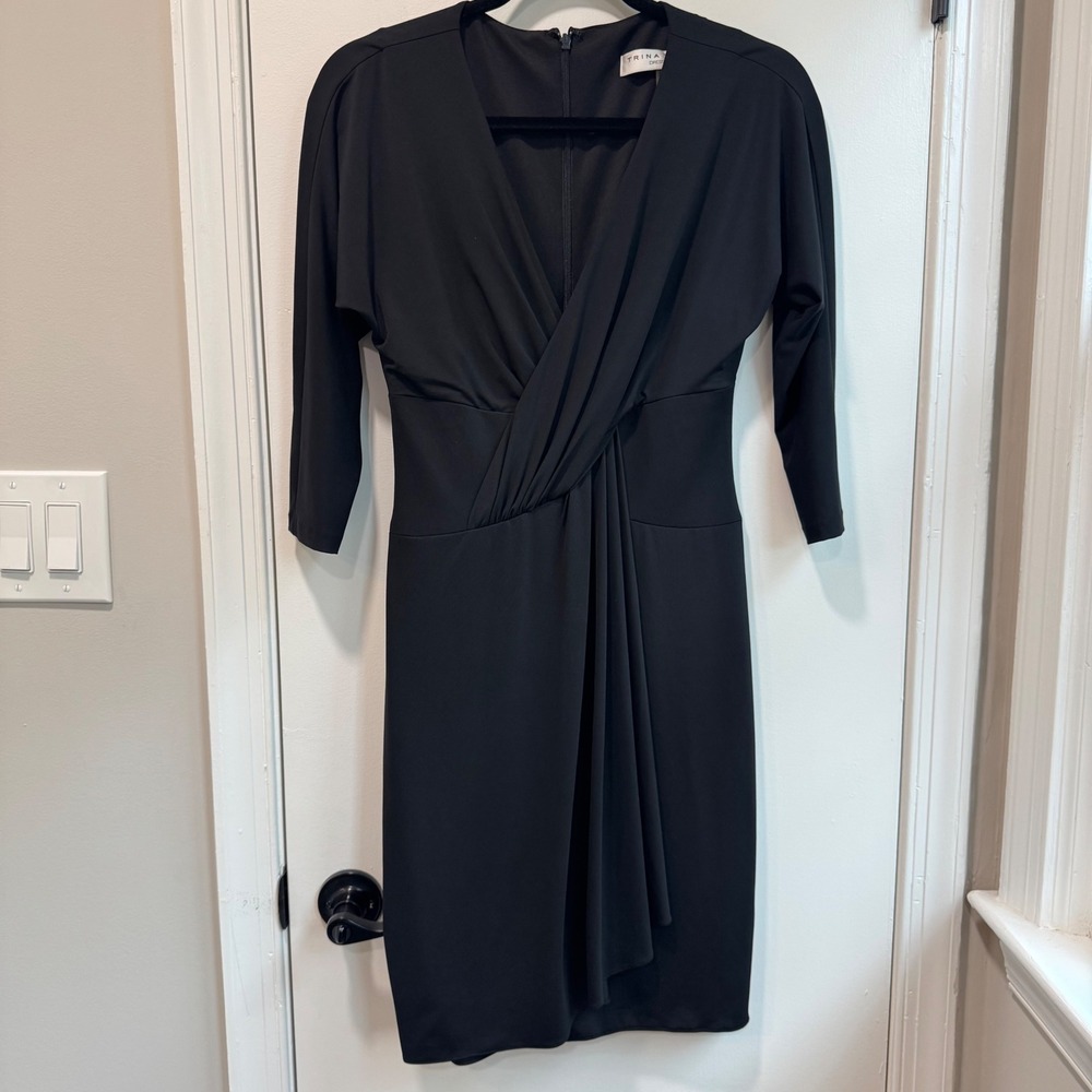 Trina‎ Turk Black Sheath Dress Womens Size 2, 3/4 Sleeve V Neck Cocktail
